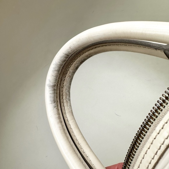 Not For Sale - Louis Vuitton Epi Leather Lockit Vertical Handbag Ivory - Picture 9 of 12